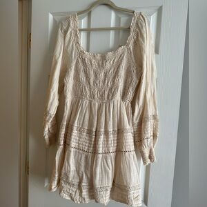 American Eagle Dress. Large. Off-white. Engagement dress.
